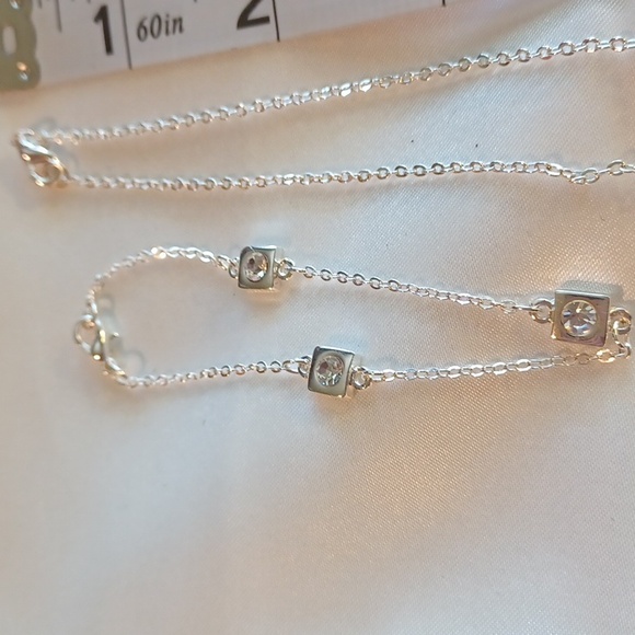 Fashion Jewelry - Picture 3 of 5